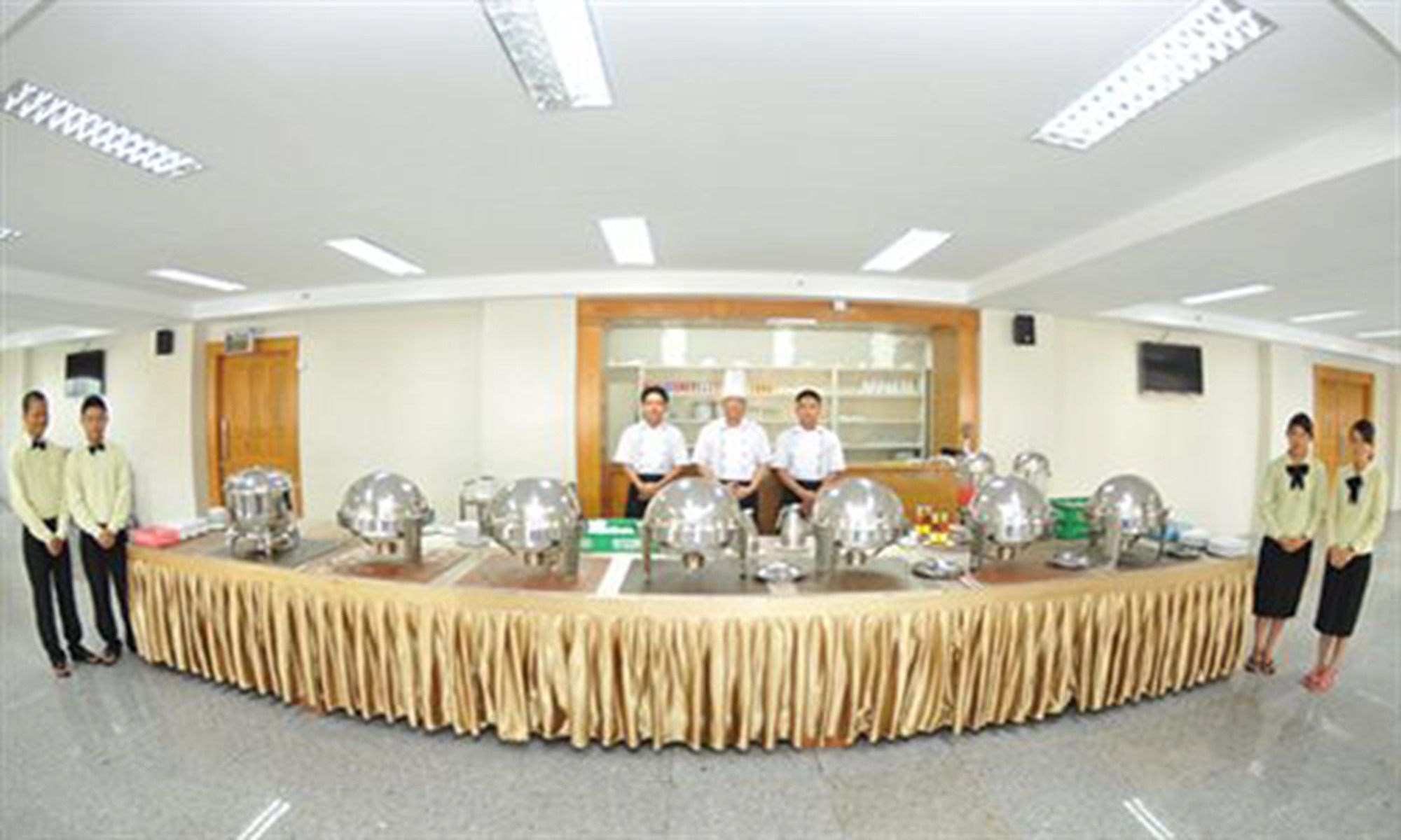 Shwe Phyu Hotel Mandalay Exterior photo